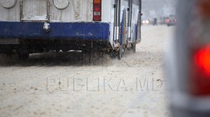 Chisinau City Hall announced that public transport is running according to the timetable 