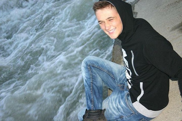 Romanian takeaway worker died in his best friend's arms after being chased and stabbed by a gang in a busy shopping centre