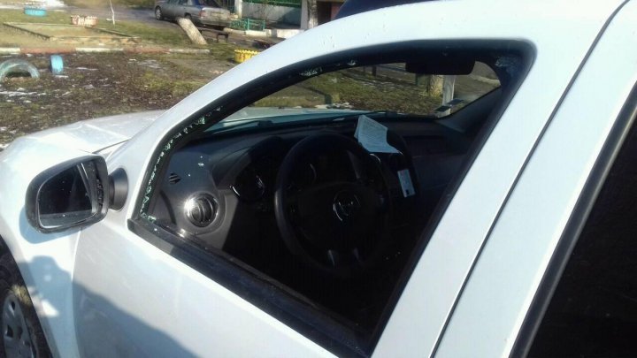 Six cars broken and stolen by two minors in Criuleni