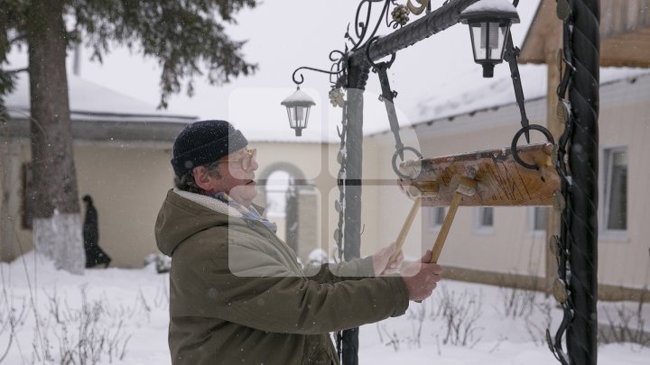 Three French Chefs took cooking classes from the nuns living in Frumoasa Monastery (Photo/Video)
