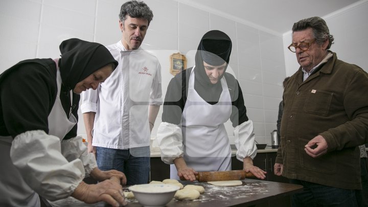 Three French Chefs took cooking classes from the nuns living in Frumoasa Monastery (Photo/Video)