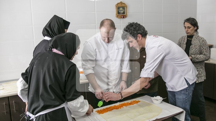Three French Chefs took cooking classes from the nuns living in Frumoasa Monastery (Photo/Video)