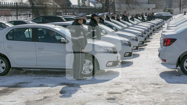 New cars for Police Inspectorates. EU bought 42 new cars for Moldovan police