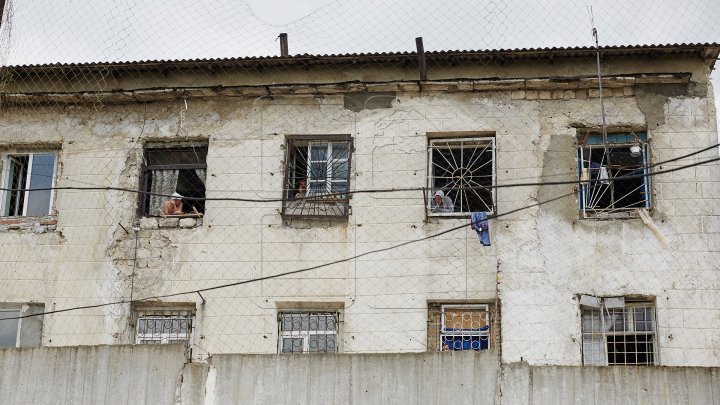 Guardian of Penitentiary from Balti risks five years behind bars. What did he commit?