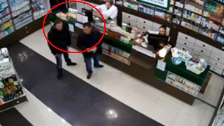 Theft caught on CCTV of a pharmacy from Chisinau