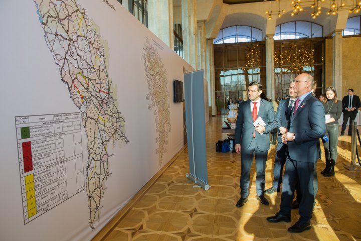 Pavel Filip: We aim to finish this year by repairing biggest road network from the country