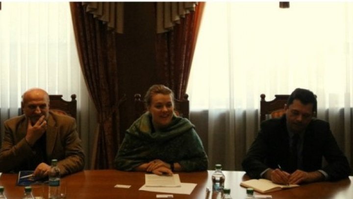 State Secretary, Tatiana Molcean met with representatives of International Gypsy Organization  