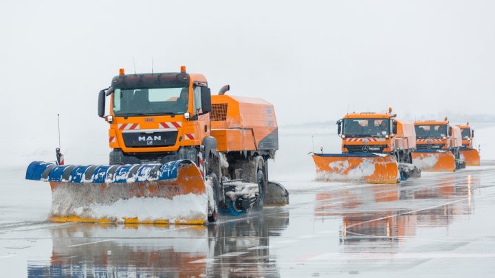 Chisinau Airport shrugs off heavy snowfall 