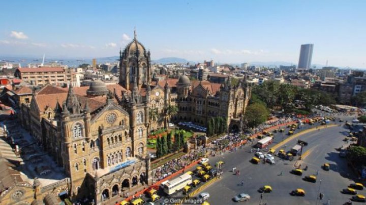 What makes Mumbai the best-paying city for expats?