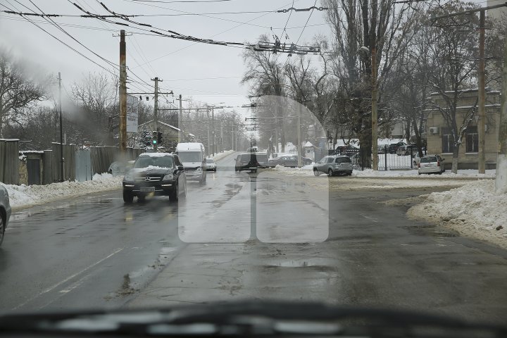 How Chisinau looks like after rare snow in spring (Photoreport)