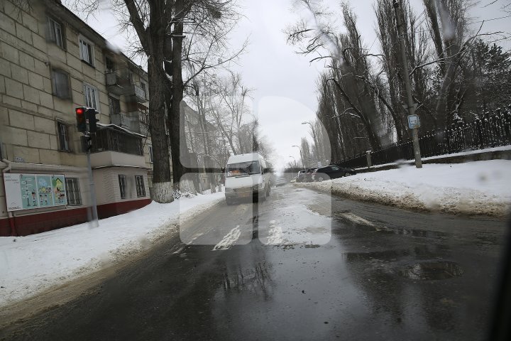 How Chisinau looks like after rare snow in spring (Photoreport)