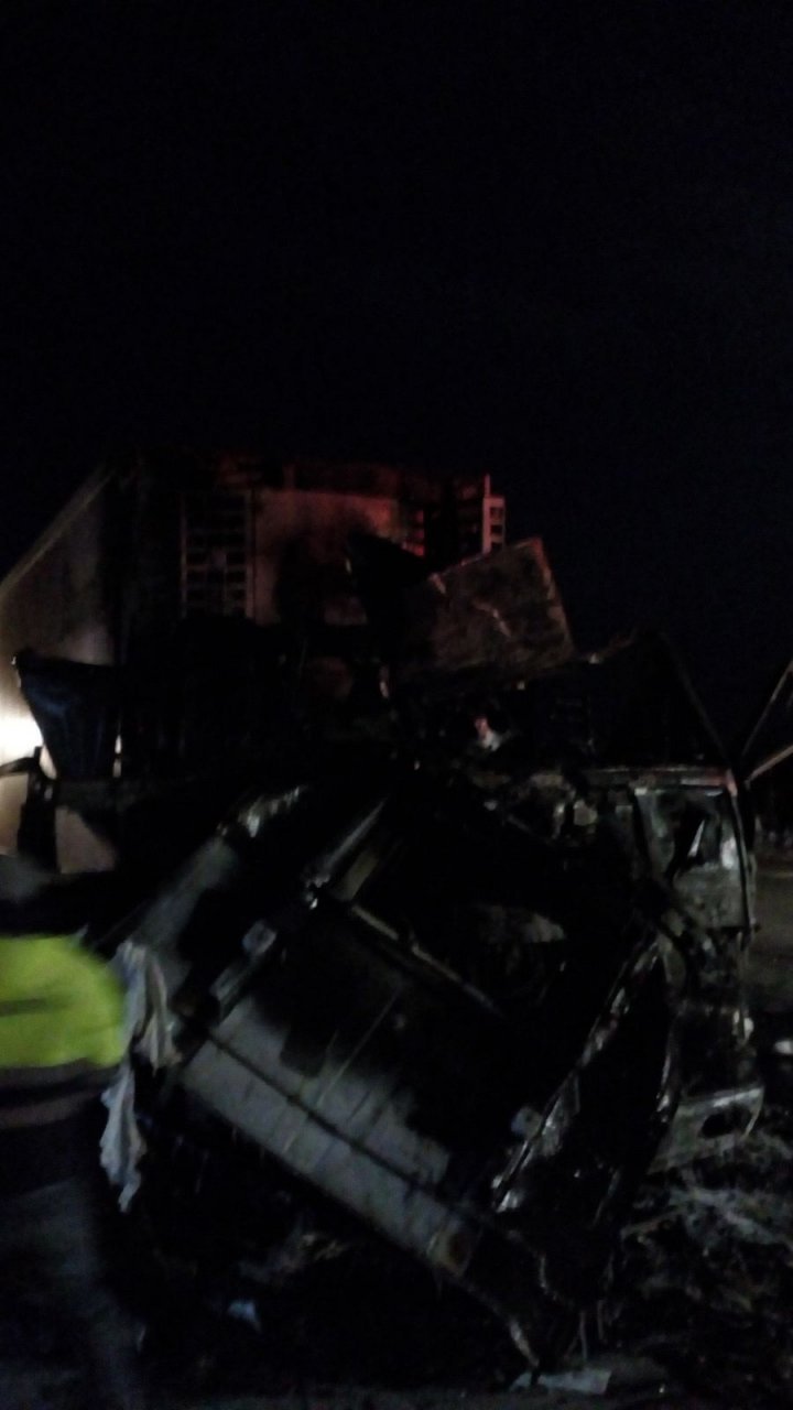 Two Moldovans became victims of fire from Vrancea, after a truck burst into flames