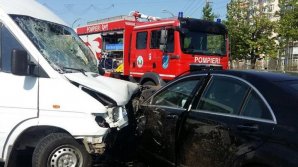 23 car crashes registered in Moldova over the weekend: 2 dead and 36 injured