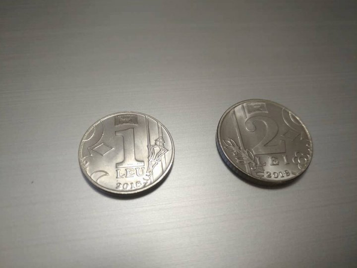 First pictures of 1 and 2 lei coins appeared on social media