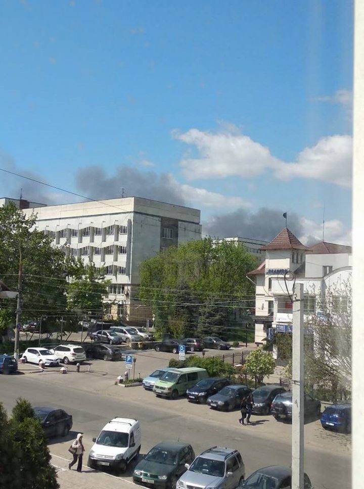 Fire at Science Academy of Moldova in Capital. Videos and Photos taken by eyewitnesses