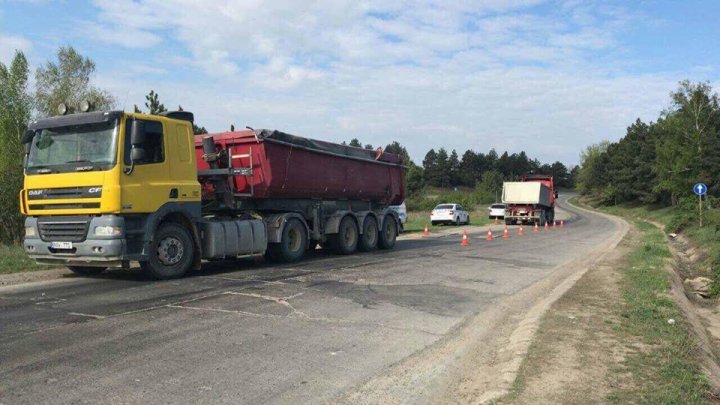 Chiril Gaburici indicates responsible bodies to solve issue of heavy vehicles in Bulboaca village