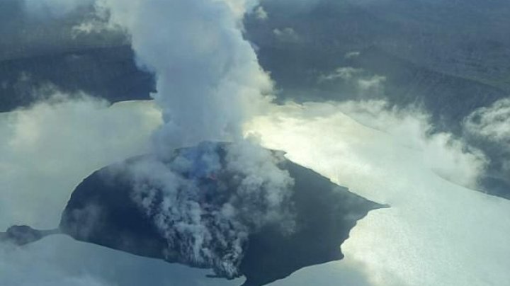 State of emergency declared on Ambae Island, after ash fell from a vulcano