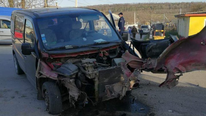 Crash killed three including motorcyclist in Răuțel village (Horrific images) 