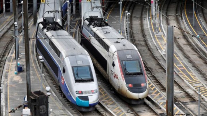 France's rail network has been severely disrupted, as wave of strikes against President Emmanuel Macron's labour reforms gets under way