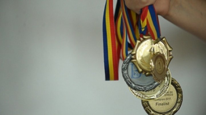 Moldova obtains two medals and honorable mention in European Mathematics Olympiad for Girls