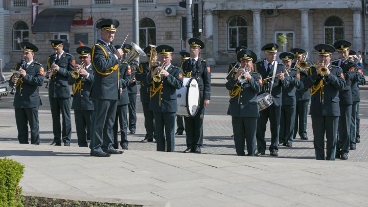 Victims of Chernobyl nuclear disaster commemorated in Chisinau (Photoreport) 