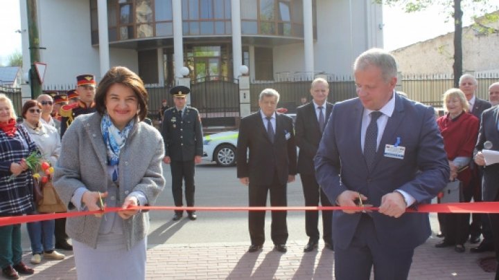 Francysk Skaryna bust unveiled in Chisinau. Ceremony attended by Minister Monica Babuc