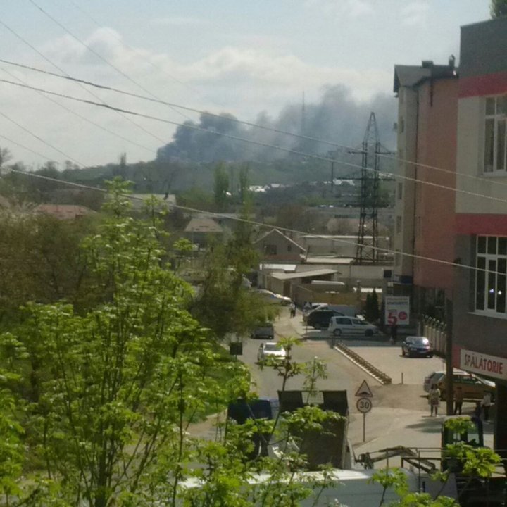 Fire at Science Academy of Moldova in Capital. Videos and Photos taken by eyewitnesses