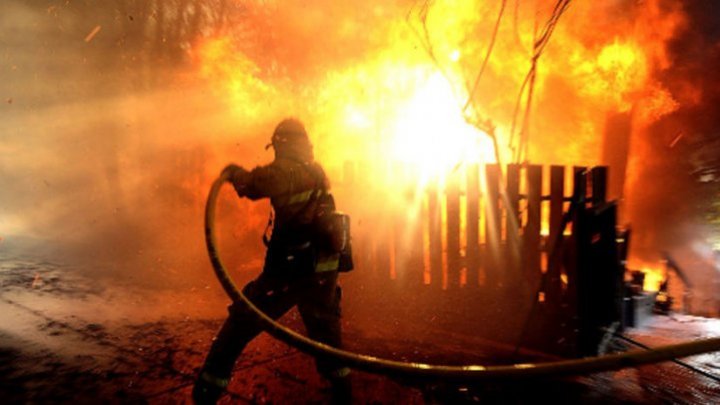 Fire at Calarasi hay warehouse. Firefighters failed to intervene in time 