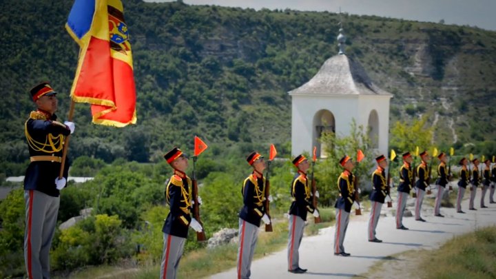 Ministry of Defense posted emotional video. Soldiers explain what Tricolor means to them