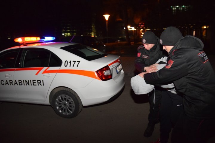 What did man steal from Stefan cel Mare monument?