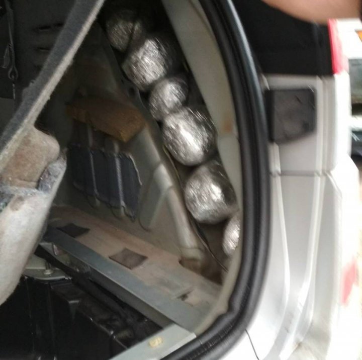 Driver arrested after attempting to cross the border with 3 kg of marijuana