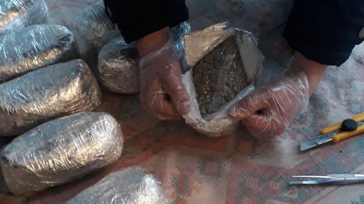 Driver arrested after attempting to cross the border with 3 kg of marijuana