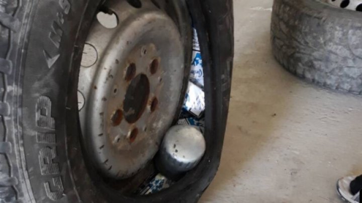 12,000 cigarettes hidden in spare wheel tires, seized at  Cahul customs post