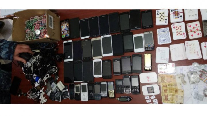 Cells from Lipcani Prison searched. Officers discovered multiple forbidden items