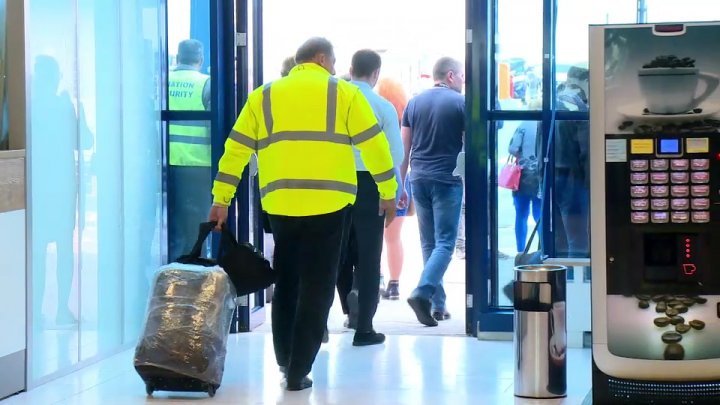 Chisinau International Airport fire. Over 200 employees and passengers evacuated