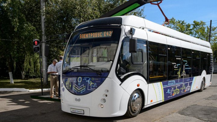 First electric bus arrived to Chisinau from Belarus