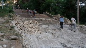 Valea Morilor Park recovers previous beauty. Granite ladder to be renovated