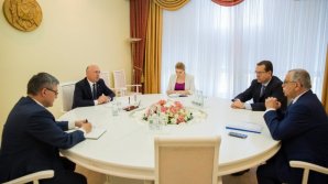 PM Pavel Filip and Romanian MEP Victor Boștinaru spoke of the reform agenda