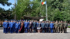 Feast for Marculesti military. Decebal Aviation Base has completed 26 years of activity