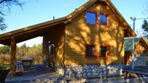 Dozens of Moldovans celebrate Worker's Day at guest houses from the country 