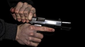 Man shot himself in the head at a lending company from Capital in front of the staff