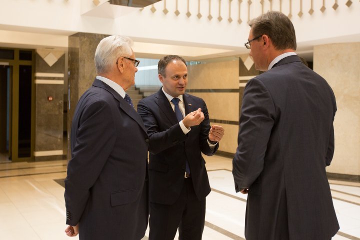 Former Presidents of Parliament visited it on Parliament's Day (PHOTO REPORT)