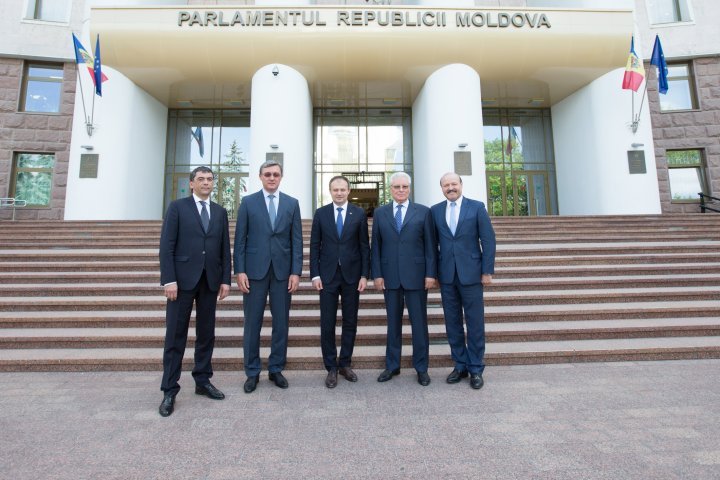 Former Presidents of Parliament visited it on Parliament's Day (PHOTO REPORT)