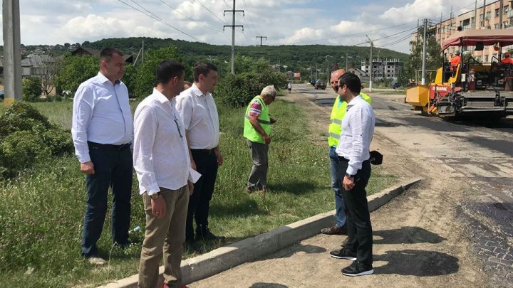 Good roads project. Chiril Gaburici inspected renovation works of roads 