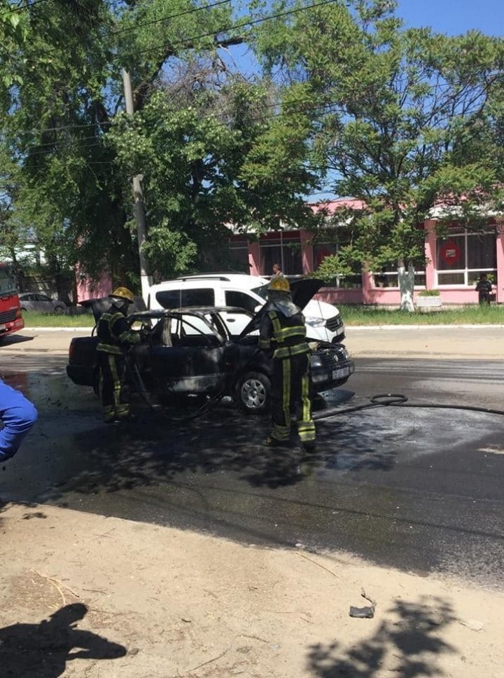 Car set on fire near parking of Trolleybus no.1 