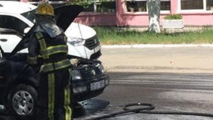 Car set on fire near parking of Trolleybus no.1 