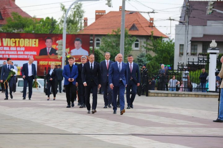 Thousands of people commemorated the fallen heroes from WWII at Eternitate Memorial Complex (Photo)