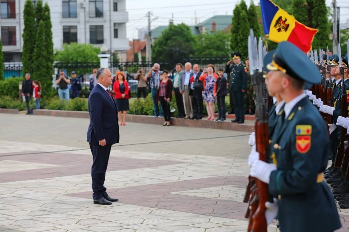 Thousands of people commemorated the fallen heroes from WWII at Eternitate Memorial Complex (Photo)