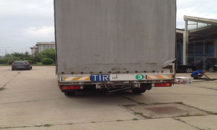 Over 5 000 cigarette packs from Moldova were confiscated at Albiţa Customs (Photo)