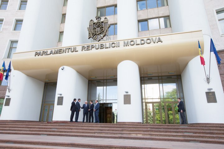 Former Presidents of Parliament visited it on Parliament's Day (PHOTO REPORT)